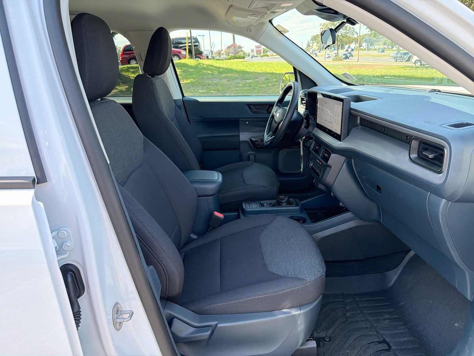 Used 2025 Oxford White Ford XL image 15