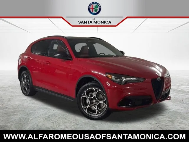 2025 Alfa Romeo Stelvio Stelvio AWD's photo