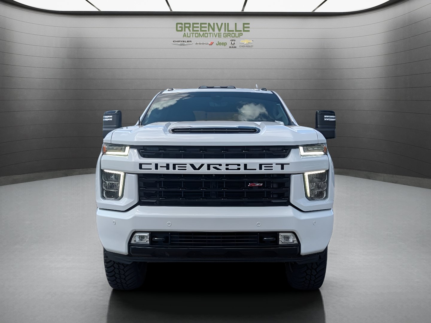 Used 2022 Summit White Chevrolet LTZ image 4