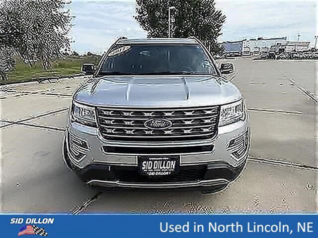 Used 2017 Ingot Silver Metallic Ford XLT image 4