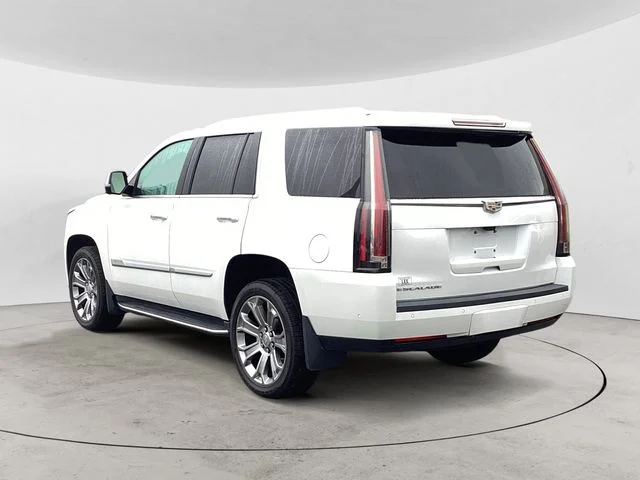Used 2020 Crystal White Cadillac Luxury image 3