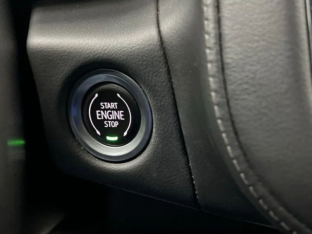 Certified Used 2022 Gray Chevrolet Z71 image 17