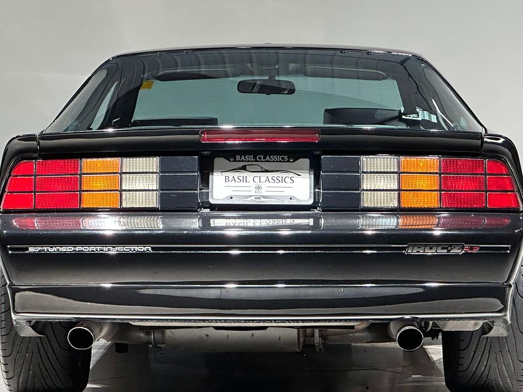 Used 1988 Black Chevrolet IROC-Z image 31