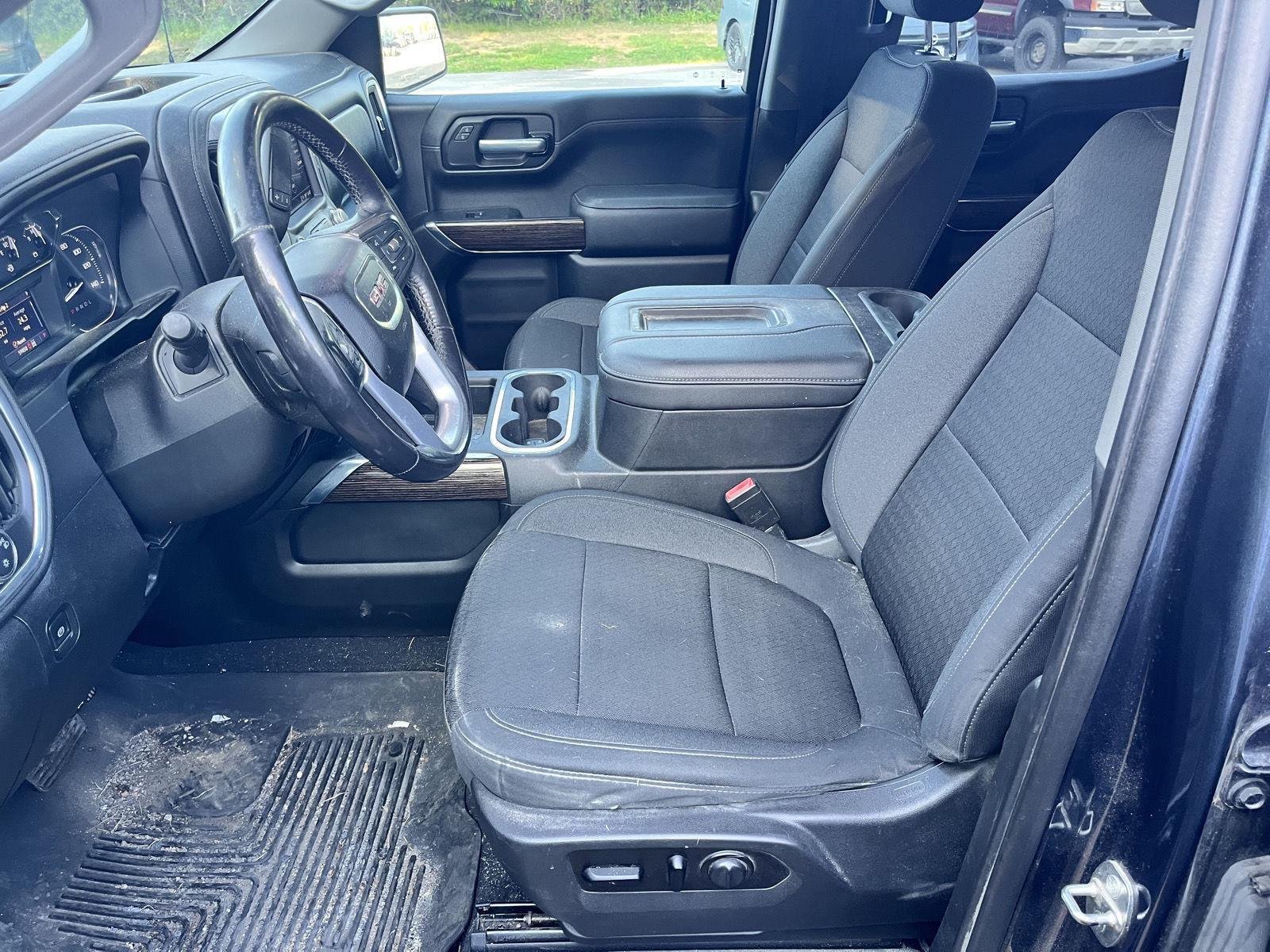 Used 2021 Dark Sky Metallic GMC Elevation image 11