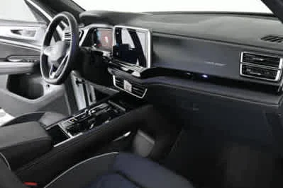 New 2026 Opal White Pearl Volkswagen 2.0T SEL Premium R-Line image 31