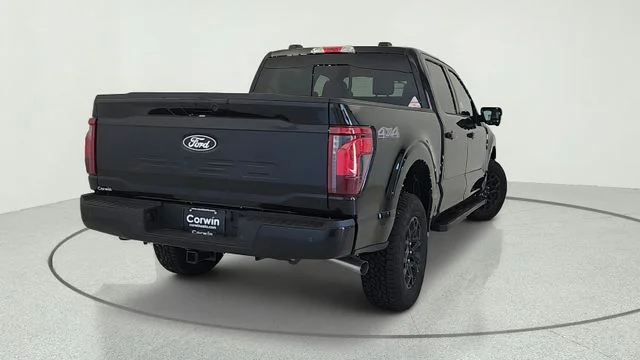 New 2026 Agate Black Metallic Ford XLT image 5