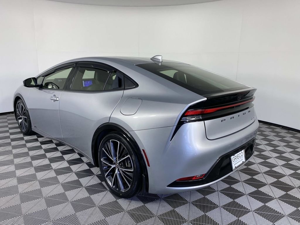Used 2023 Silver Toyota XLE image 6