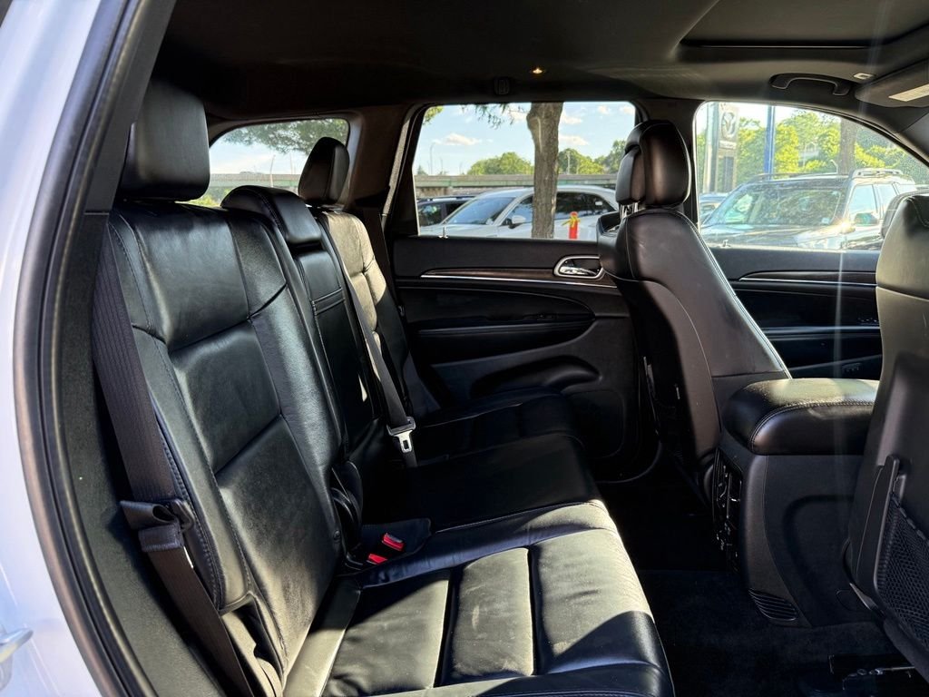 Used 2018 White Jeep Limited image 28