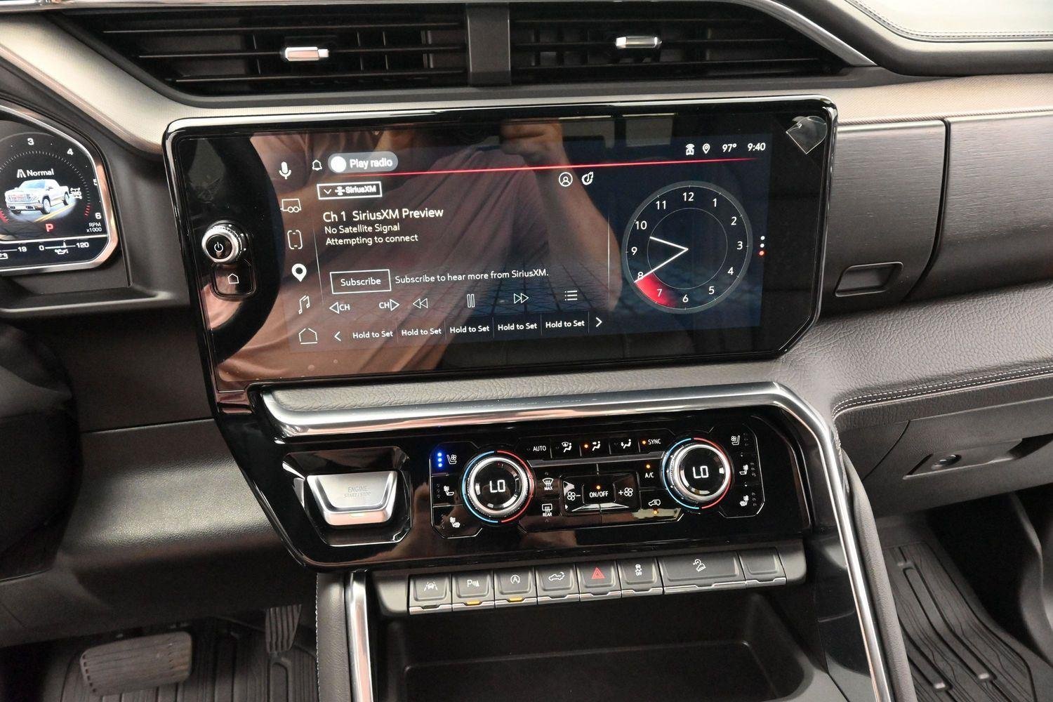 Used 2025 Onyx Black GMC Denali image 22