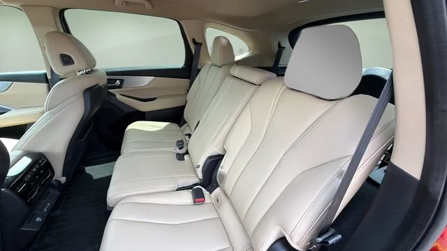 Used 2024 Red Acura Standard image 19