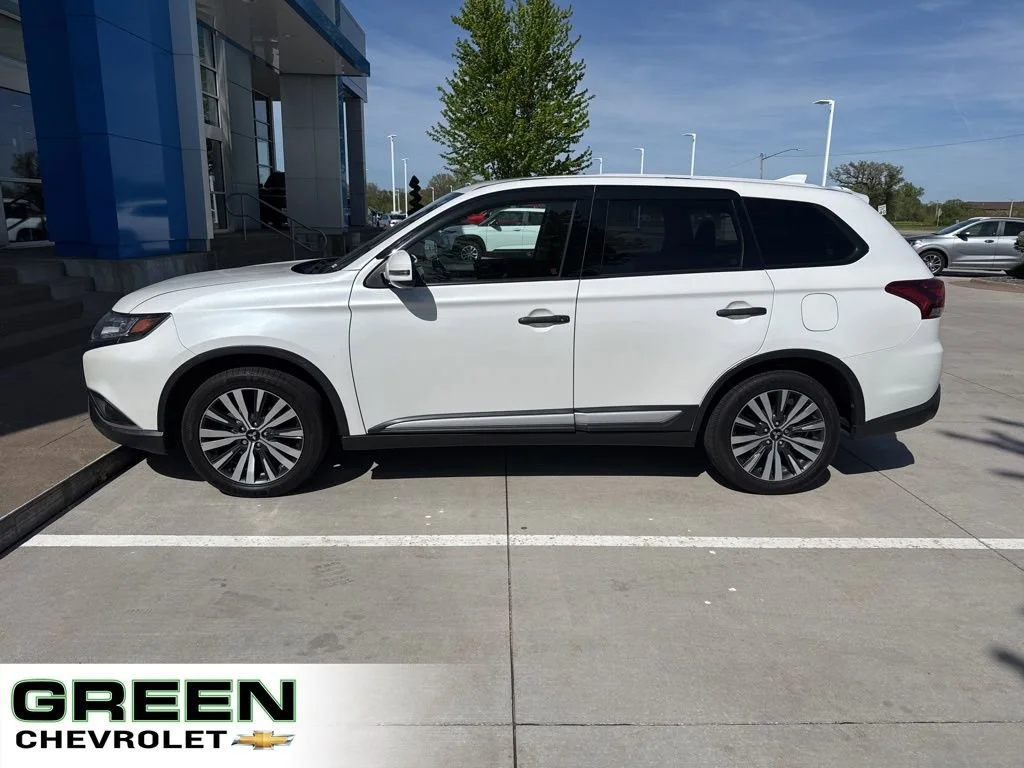 2019 Mitsubishi Outlander SE