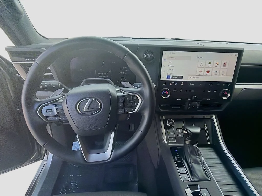 Certified Used 2024 Silver Lexus GX 550 Premium image 8