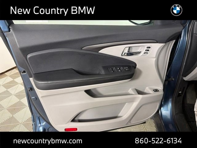 Used 2019 Blue Honda EX-L image 12