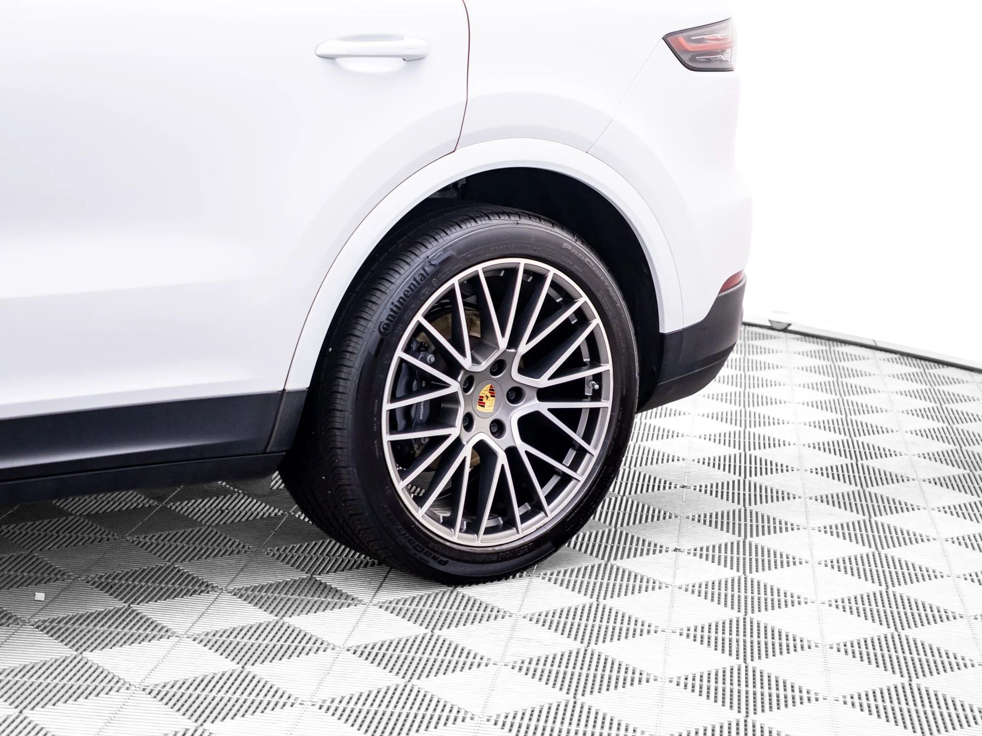 Certified Used 2023 White Porsche Platinum Edition image 35
