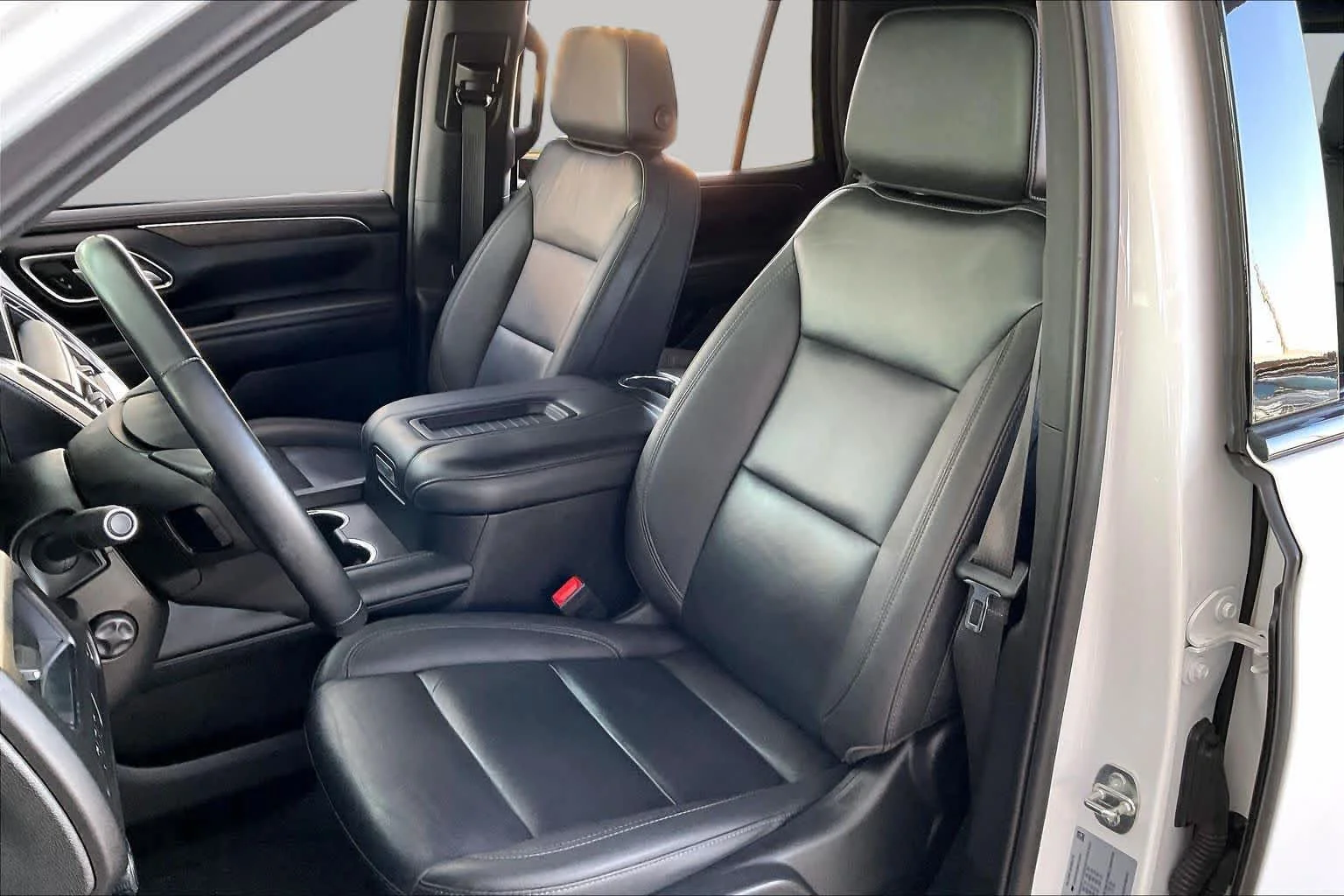 Used 2024 Summit White Chevrolet Z71 image 17