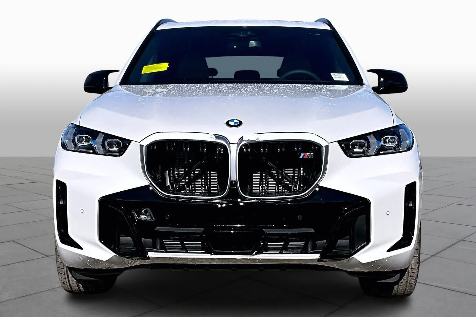 New 2026 Mineral White Metallic BMW M60i image 2