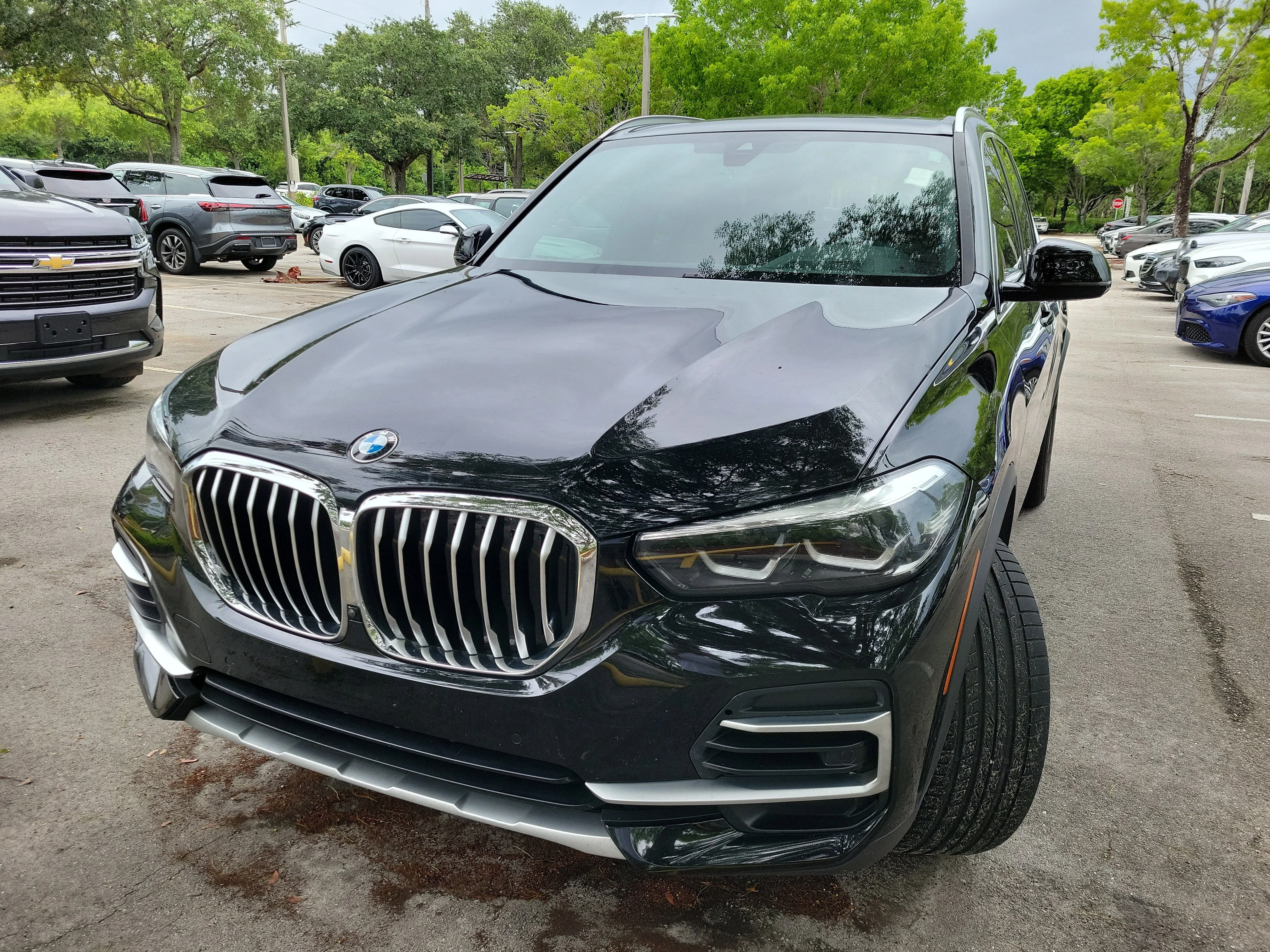 Used 2023 Jet Black BMW xDrive40i image 3