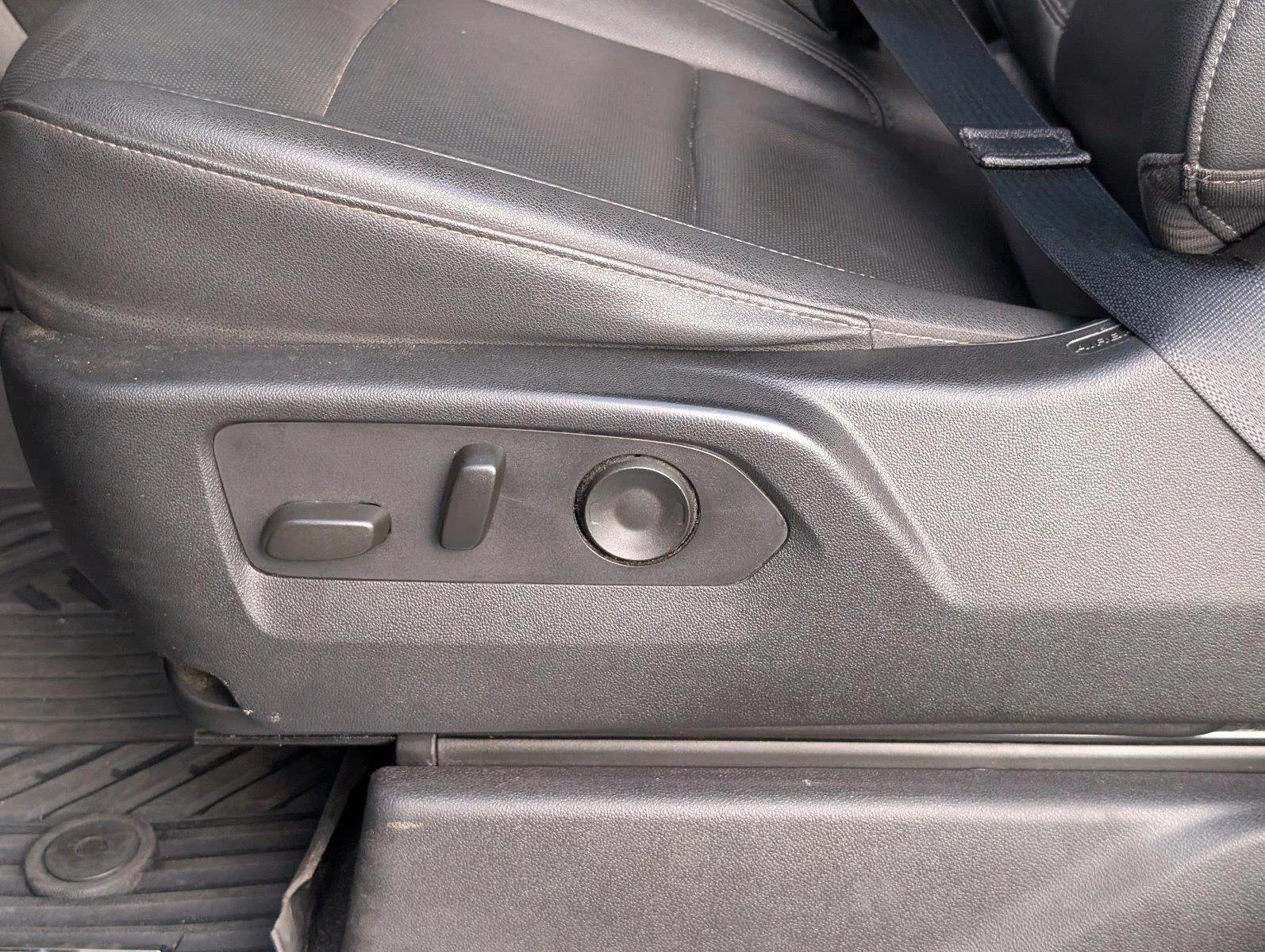 Used 2024 Sterling Gray Metallic Chevrolet LTZ image 19
