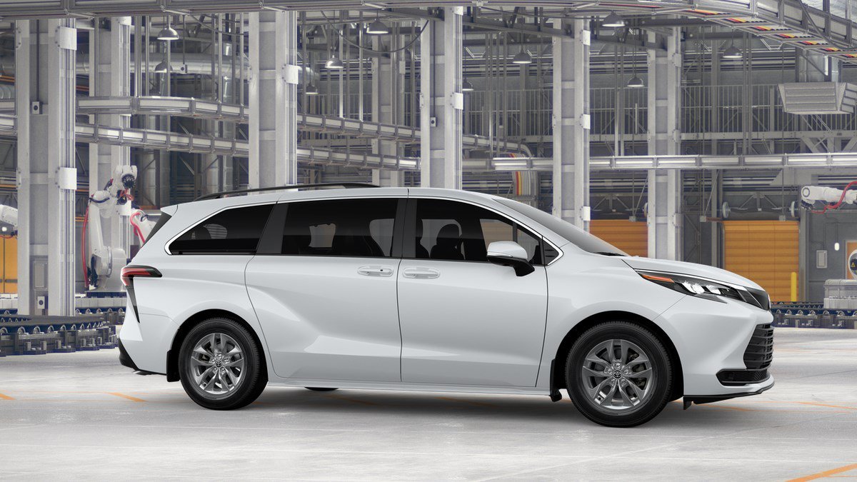 New 2026 Ice Cap Toyota LE image 13