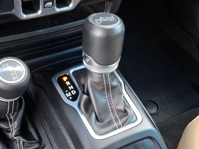 Used 2018 Gray Jeep Unlimited Sahara image 15