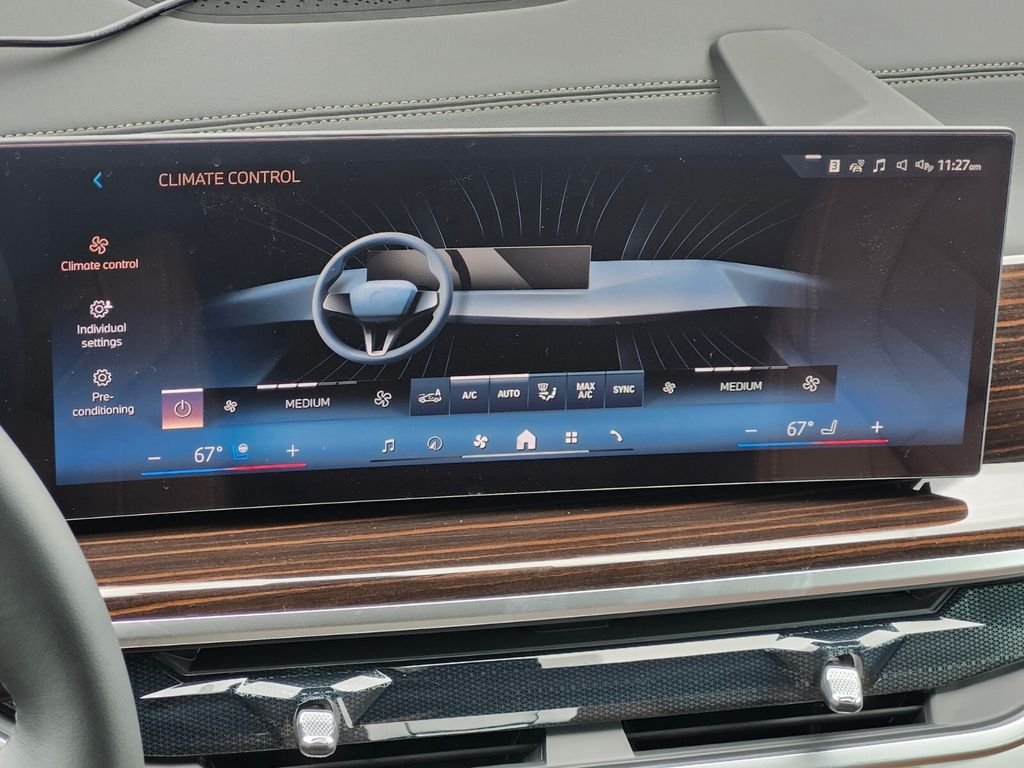 New 2027 White BMW xDrive40i image 23
