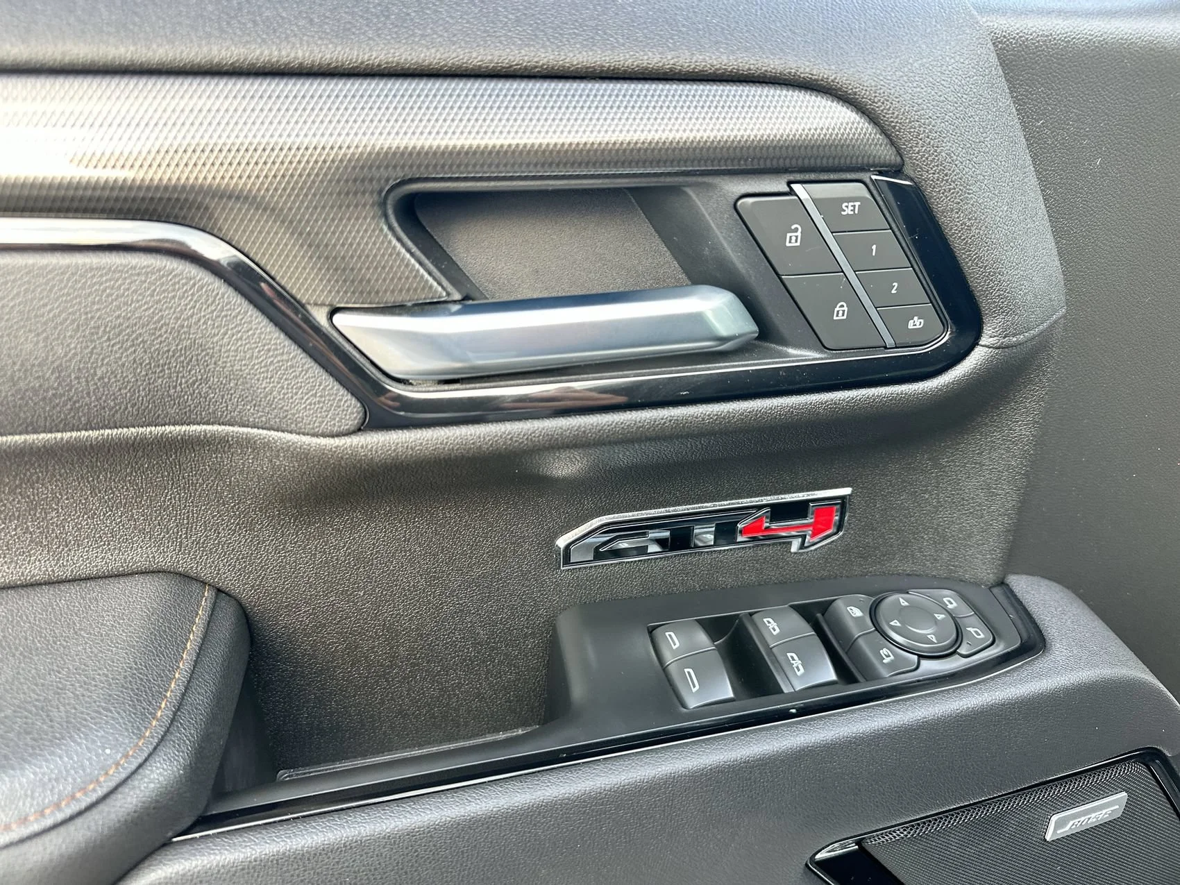 Used 2025 Summit White GMC AT4 image 13
