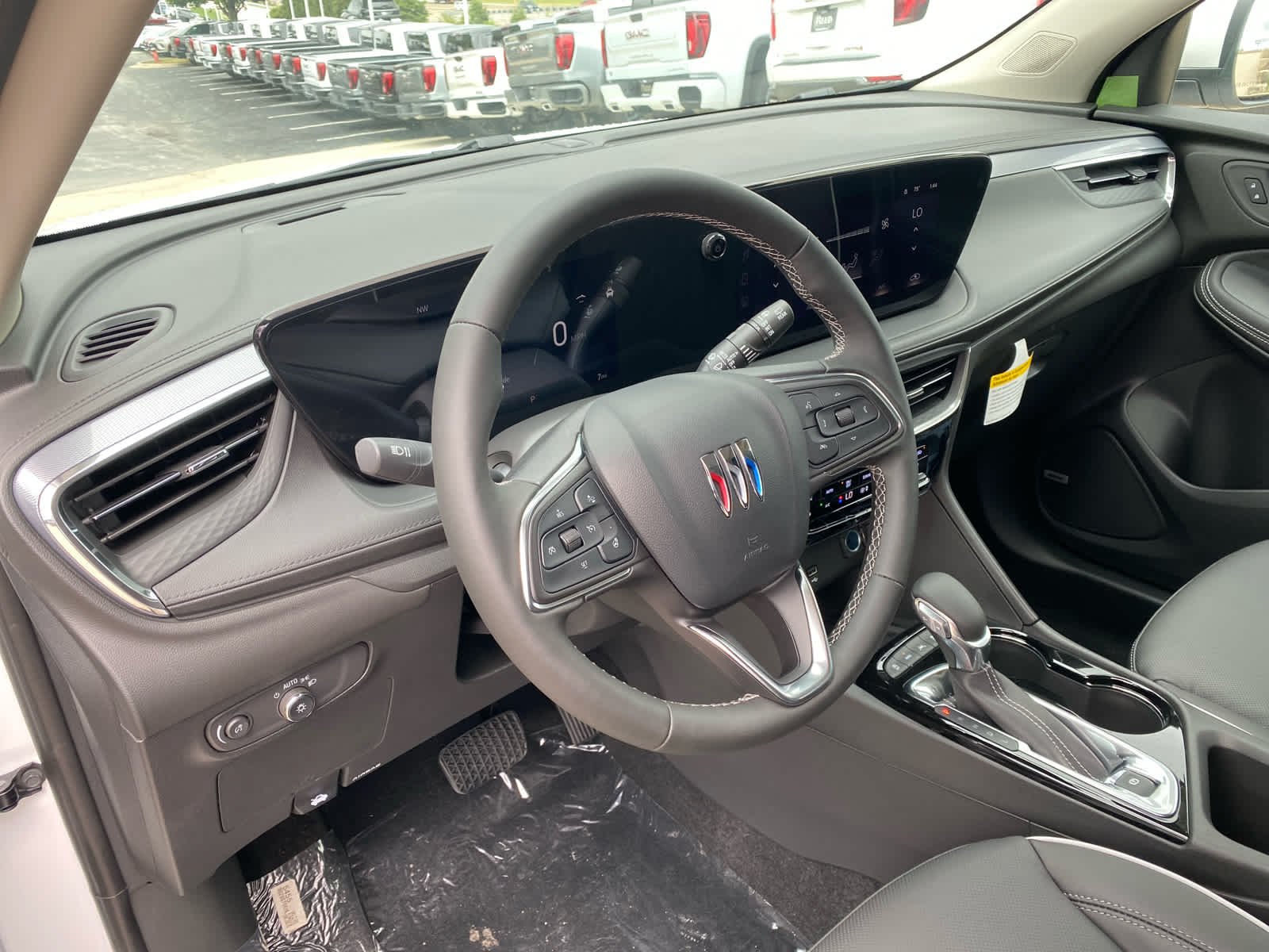 New 2026 White Frost Tricoat Buick Avenir image 10