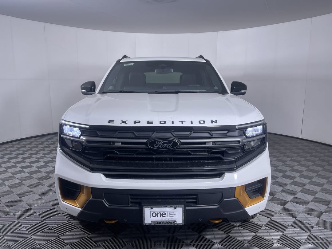 New 2026 Star White Metallic Tri-Coat Ford Tremor image 29