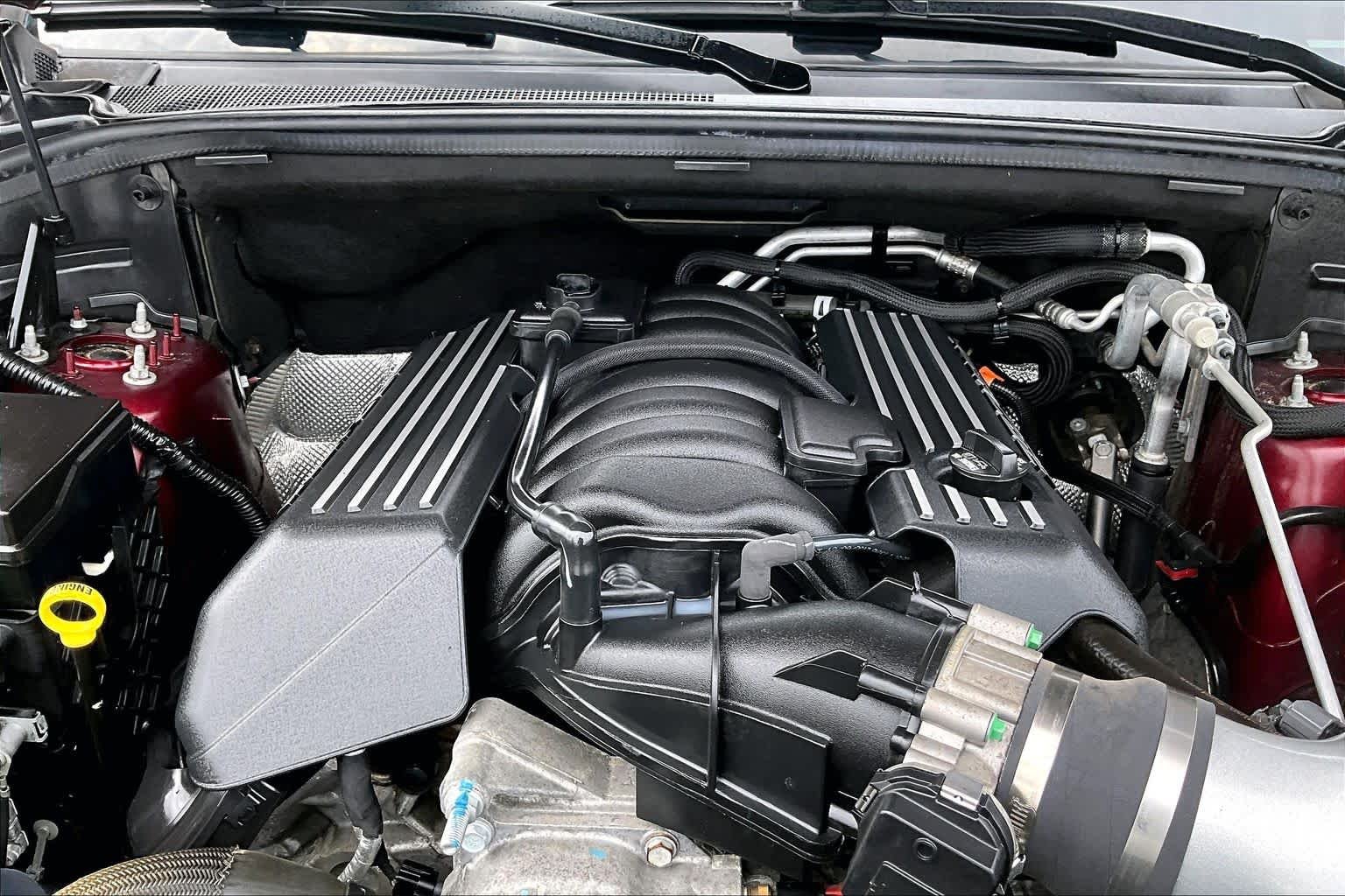 Used 2018 Octane Red Pearlcoat Dodge SRT image 31
