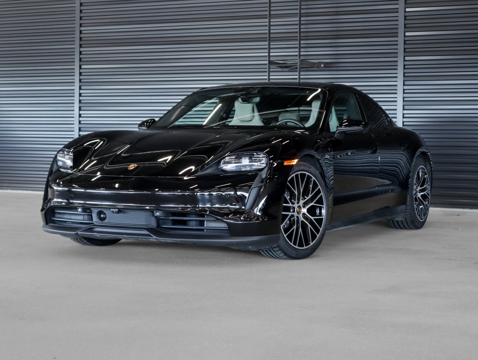 2023 Porsche Taycan Base