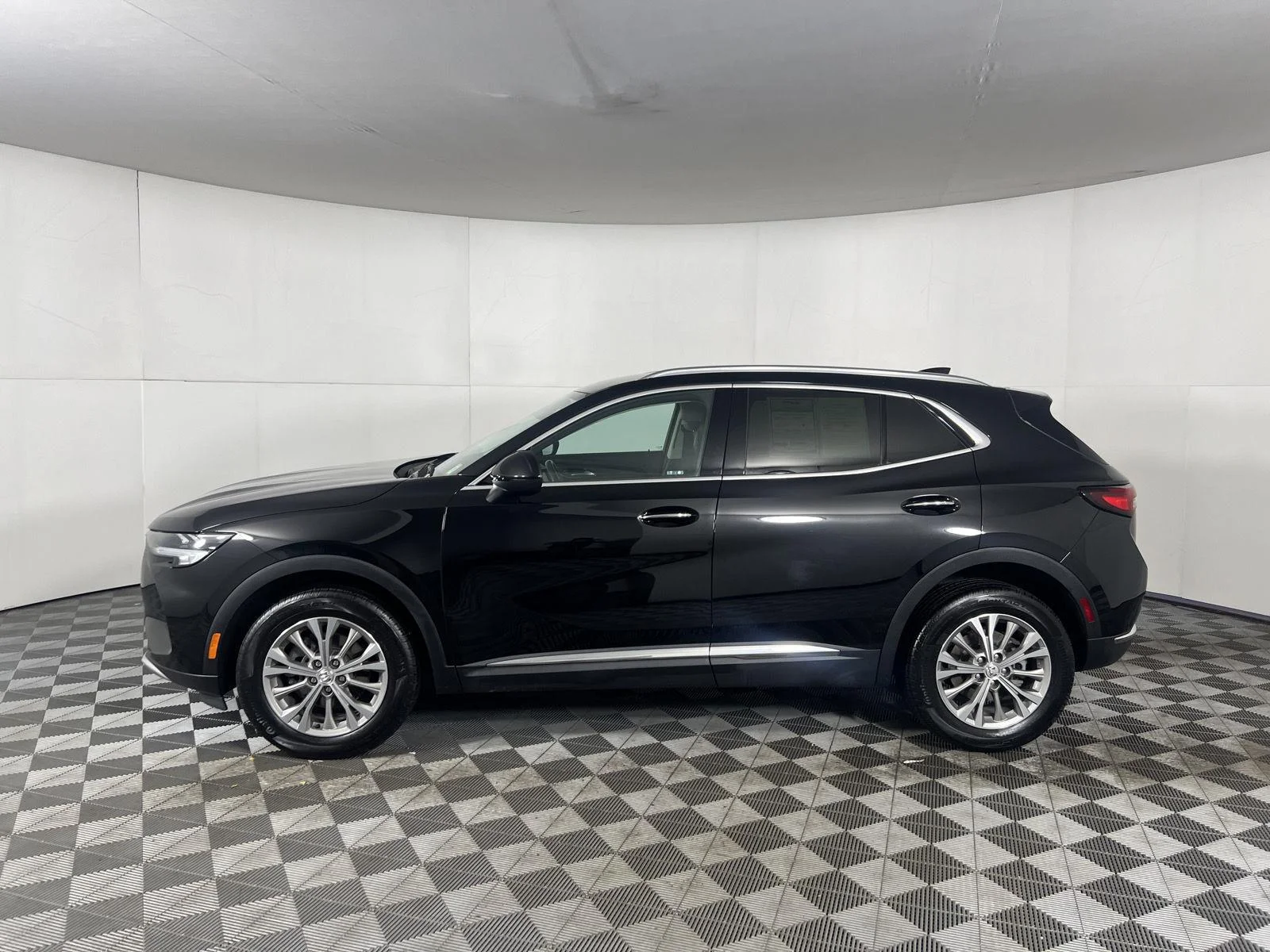 Used 2023 Ebony Twilight Metallic Buick Preferred image 9