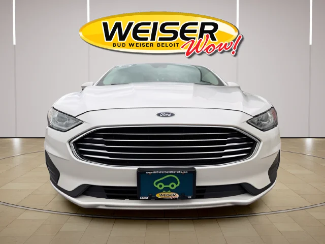 Used 2020 Ford Fusion SE with VIN 3FA6P0HD5LR105964 for sale in Beloit, WI