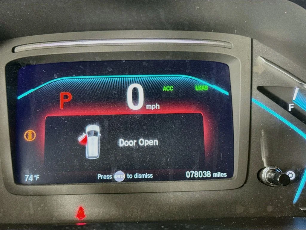 Certified Used 2018 White Honda EX-L image 17