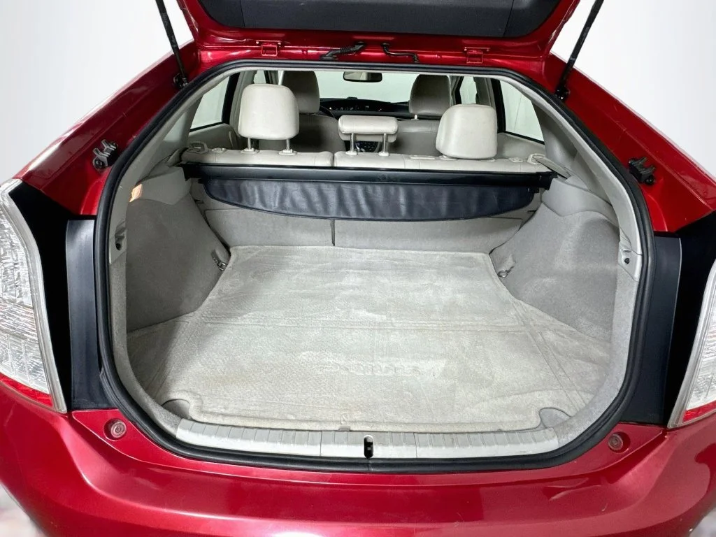 Used 2010 Red Toyota IV image 27