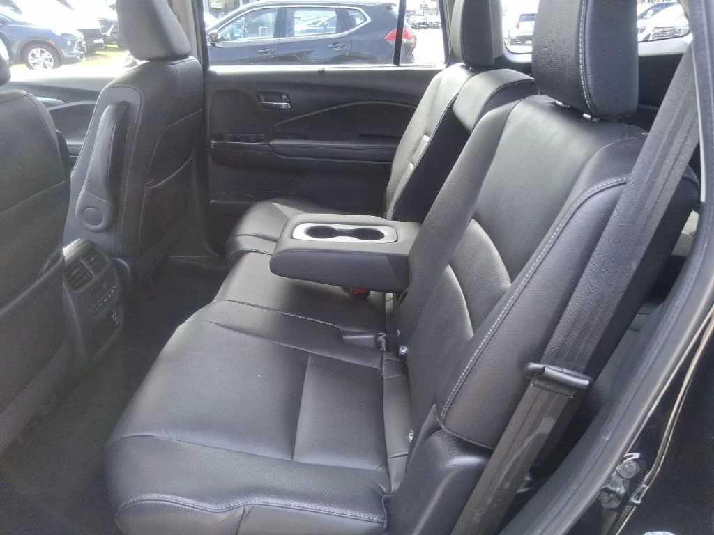 Used 2022 Black Honda EX-L image 23