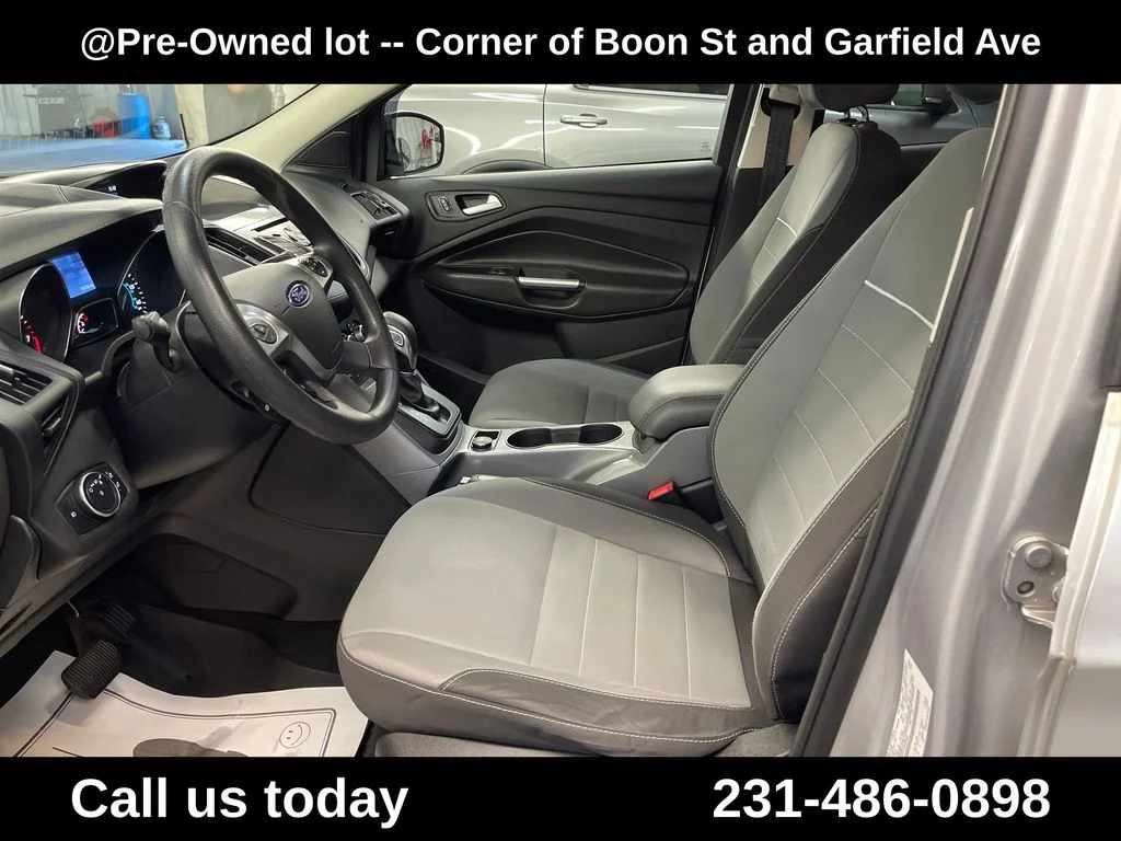 Used 2015 Silver Ford SE image 14