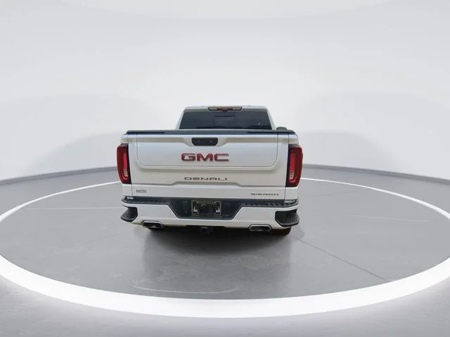 Used 2024 White GMC Denali image 7