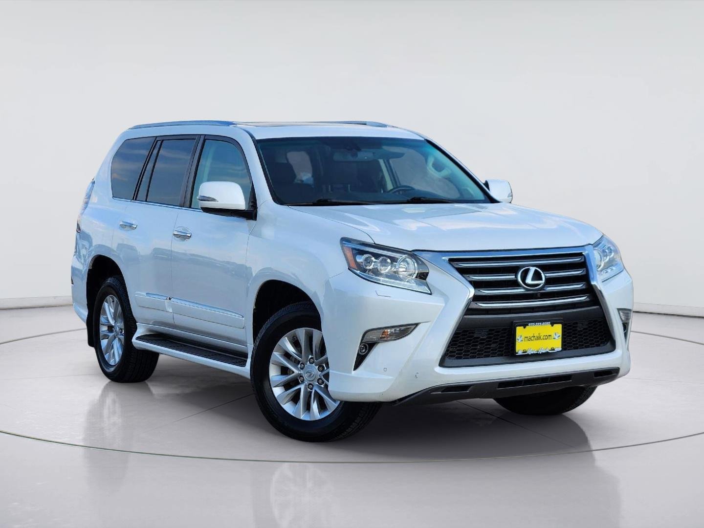 Used 2016 Starfire Pearl Lexus  image 1