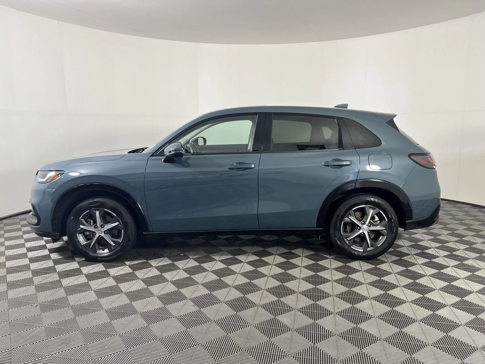 Used 2025 Gn Honda EX-L image 28