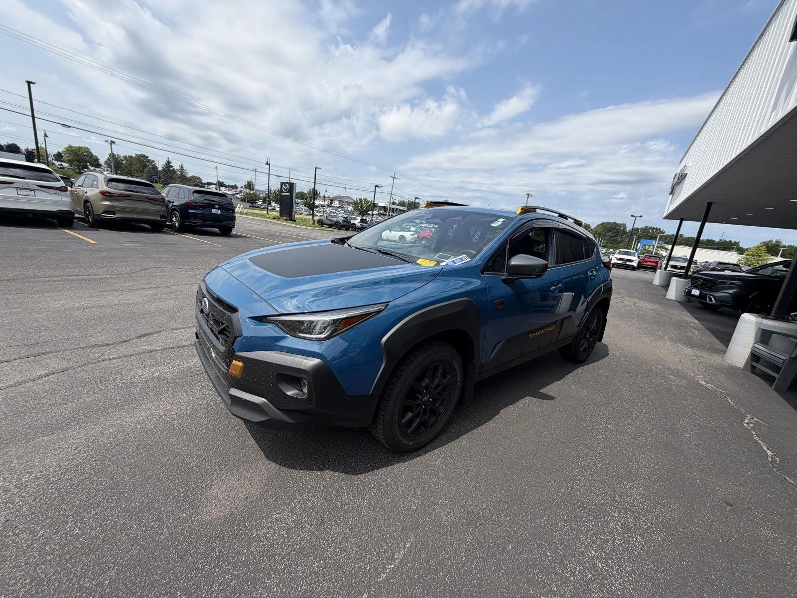 Used 2025 Geyser Blue Pearl Subaru Wilderness image 3
