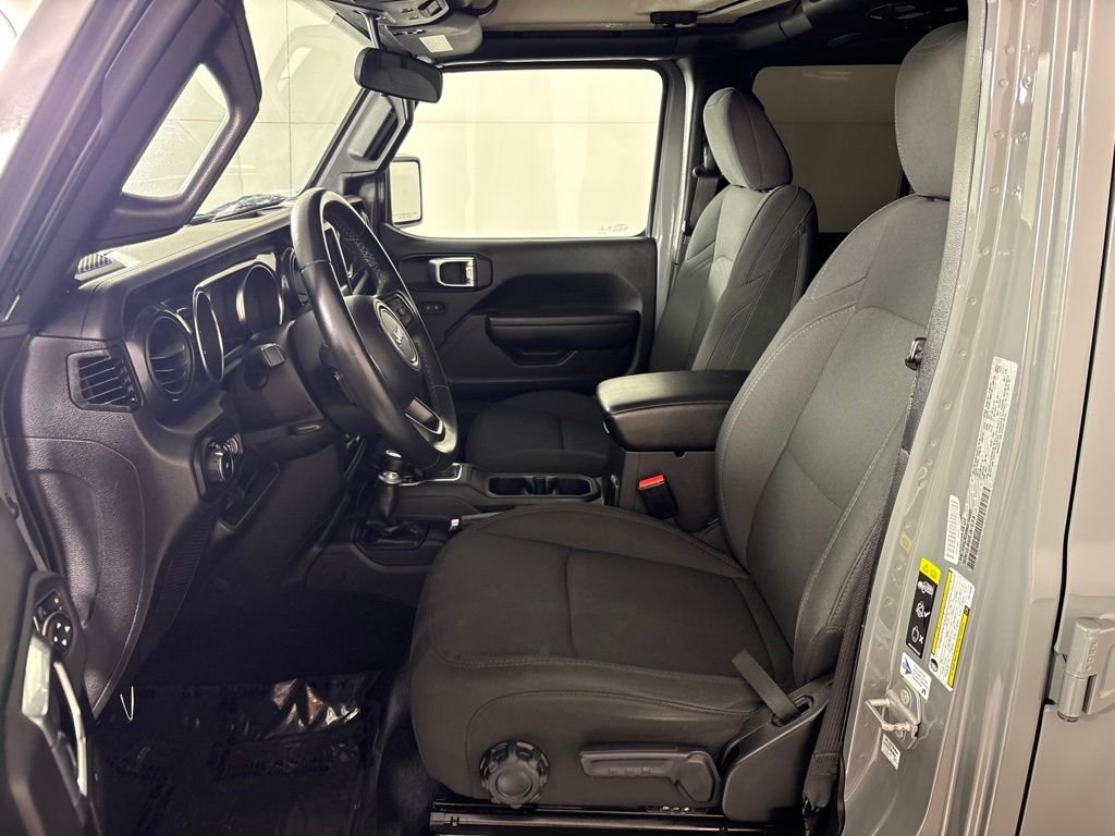 Used 2022 Gray Jeep Unlimited Sport Altitude image 24
