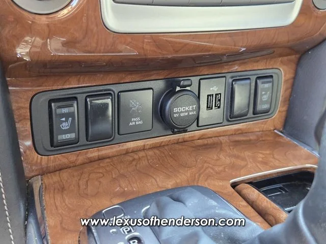 Used 2019 Silver INFINITI LUXE image 29