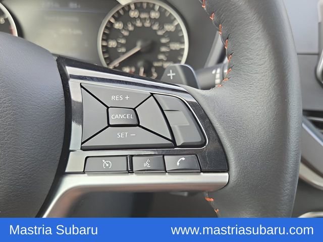 Used 2024 Scarlet Nissan 2.5 SR image 18