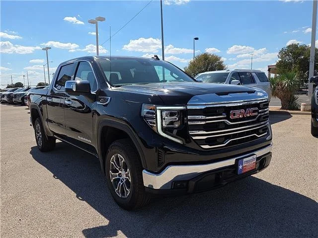 New 2026 Onyx Black GMC SLT image 7