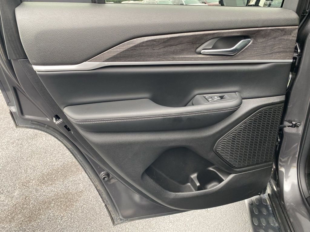 Used 2024 Gray Jeep Limited image 38
