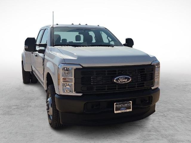 New 2026 Oxford White Ford F-350® XL image 27