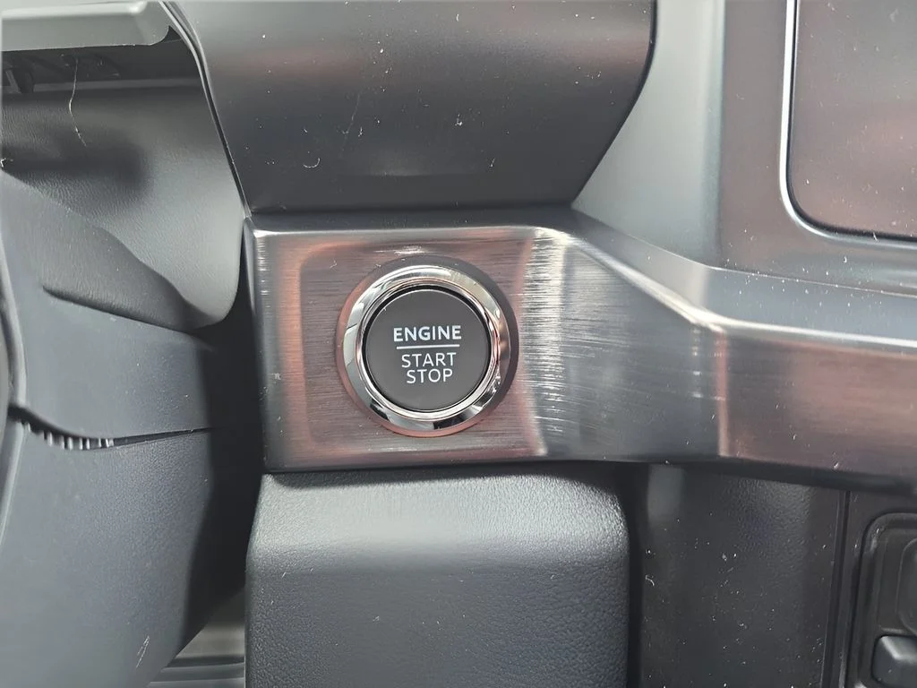 New 2026 Avalanche Ford F-250® Lariat® image 19
