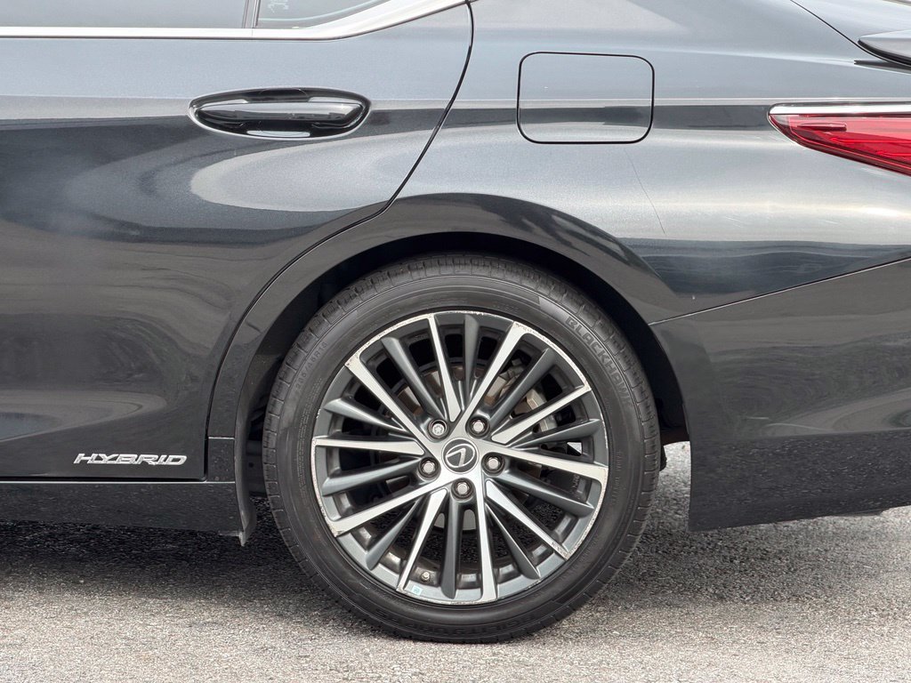 Used 2022 Caviar Lexus 300h image 3