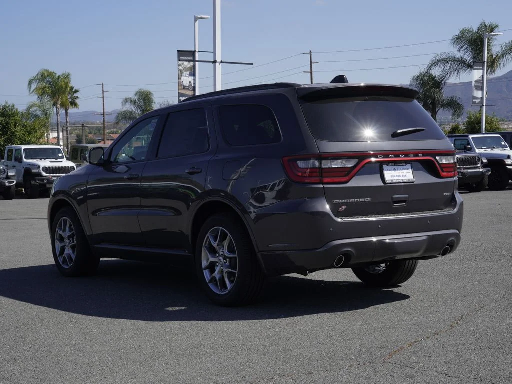 New 2026 Vapor Gray Exterior Paint Dodge GT Plus HEMI V8 image 6