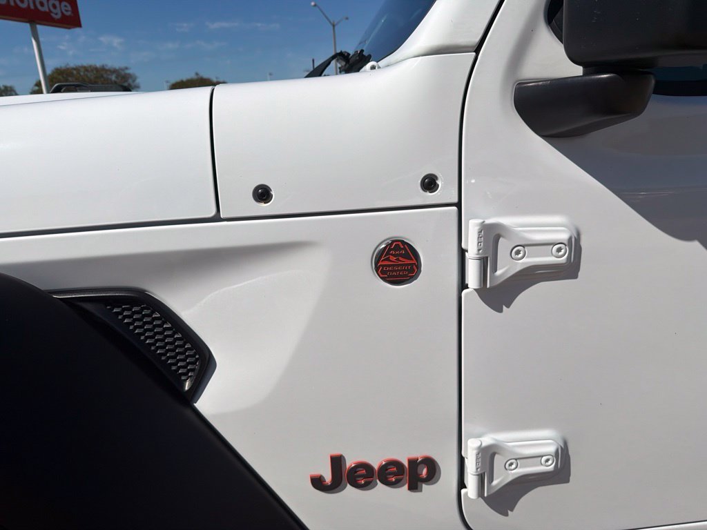 Used 2023 White Jeep Mojave image 8